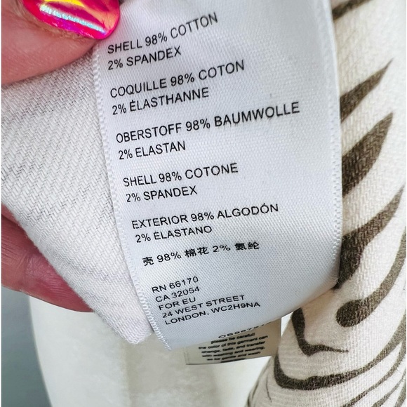 Anthropologie Ivory/Brown Zebra Print Cropped Pilcro Denim Trucker Jack… - Picture 7 of 16